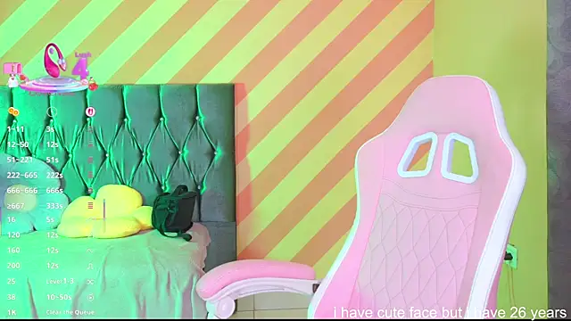 Snapshot of Pinkie_Princes chatting on February 11, 2025, 12:17 am Pinkie Princes online show from February 11, 2025, 12:17 am
