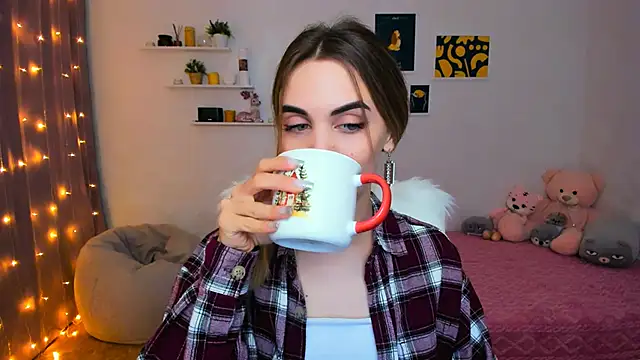 aPieceOfJoy online show from January 11, 2025, 8:32 pm