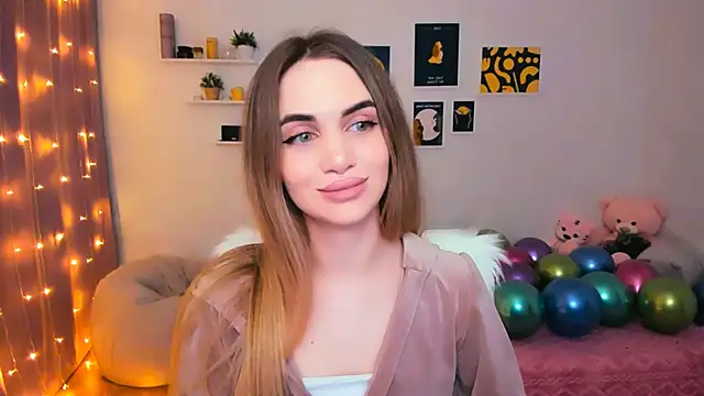 aPieceOfJoy online show from February 10, 2025, 8:53 pm