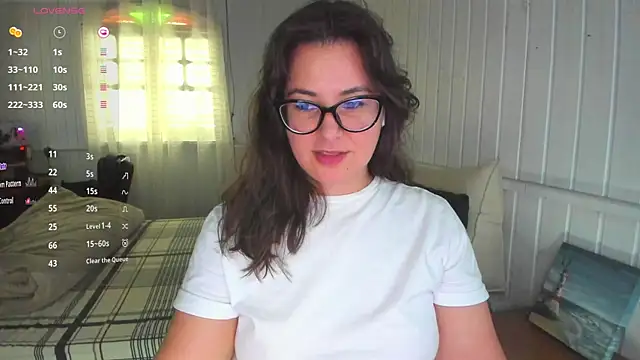 Snapshot of anna_love_hot chatting on April 22, 2026, 5:58 pm anna love hot online show from April 22, 2026, 5:58 pm