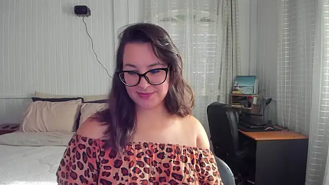 Snapshot of anna_love_hot chatting on May 12, 2026, 6:49 pm anna love hot online show from May 12, 2026, 6:49 pm