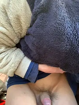 Senzuri kun online show from March 19, 2025, 10:53 pm