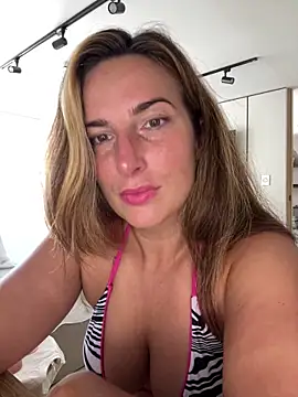 Snapshot of Thescorpionfr chatting on February 9, 2026, 3:16 pm Thescorpionfr online show from February 9, 2026, 3:16 pm