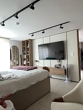 Snapshot of Thescorpionfr chatting on February 19, 2026, 4:58 pm Thescorpionfr online show from February 19, 2026, 4:58 pm