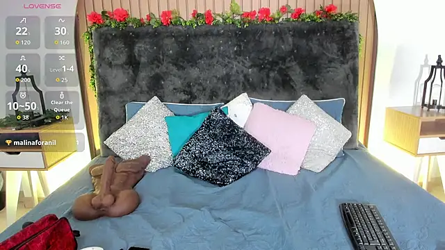 Snapshot of Karlagonzales_ chatting on February 13, 2026, 7:32 pm Karlagonzales online show from February 13, 2026, 7:32 pm