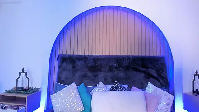 Karlagonzales  online show from April 16, 2026, 7:36 pm