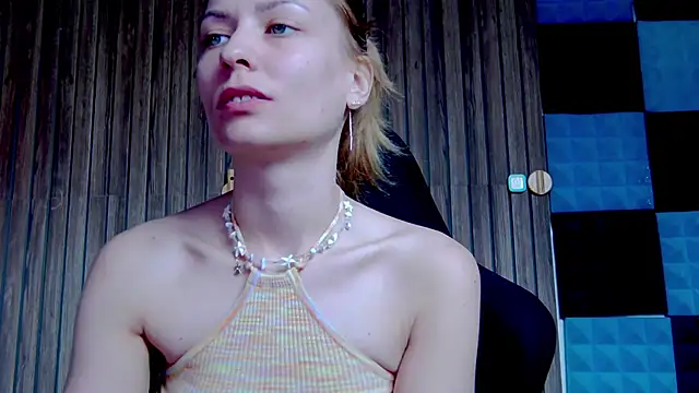 karo123421 online show from March 15, 2025, 8:58 am