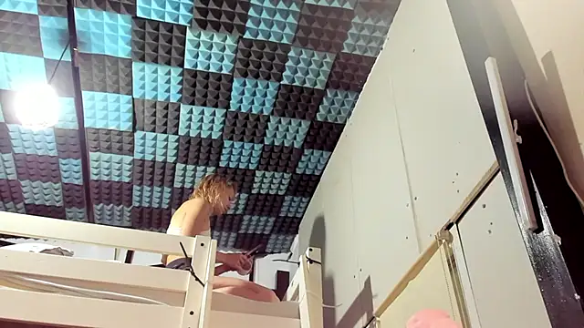 karo123421 online show from September 11, 2025, 7:36 pm