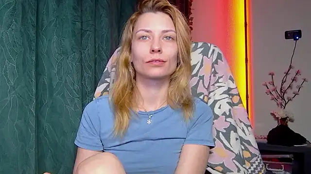 karo123421 online show from February 9, 2026, 8:24 pm