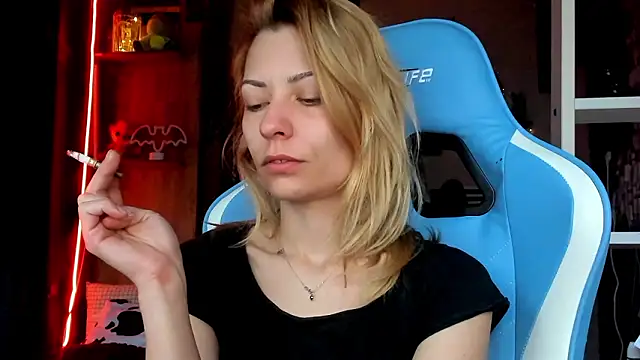 karo123421 online show from March 23, 2026, 4:49 am