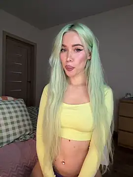 Snapshot of xDinnax chatting on January 17, 2025, 5:21 am xDinnax online show from January 17, 2025, 5:21 am