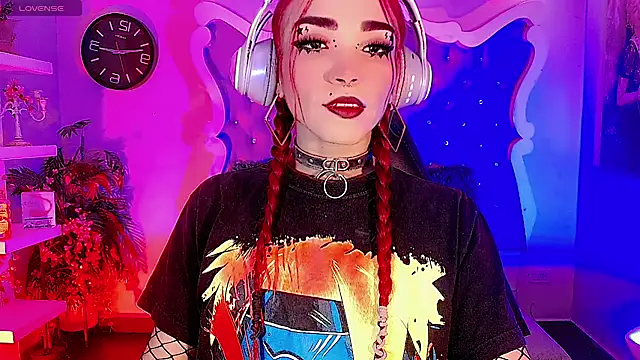 LeyXandrabraz online show from April 18, 2026, 7:51 pm