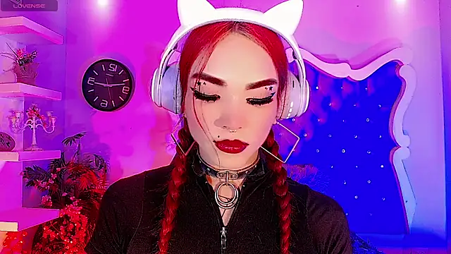 LeyXandrabraz online show from April 21, 2026, 2:51 am