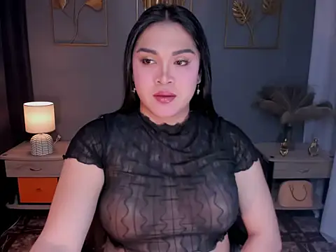 MaxeneCullens online show from September 19, 2025, 2:46 am