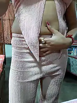 HunnyGirl007 online show from December 4, 2024, 6:28 pm