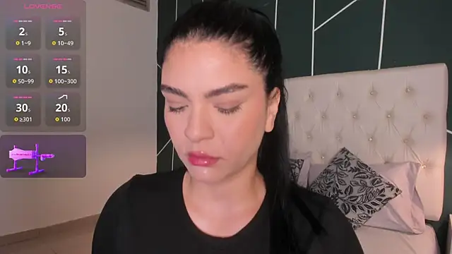 Veronicalanx1 online show from December 4, 2025, 11:19 am