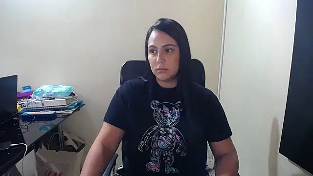Snapshot of kendall_52 chatting on February 18, 2025, 2:06 pm kendall 52 online show from February 18, 2025, 2:06 pm