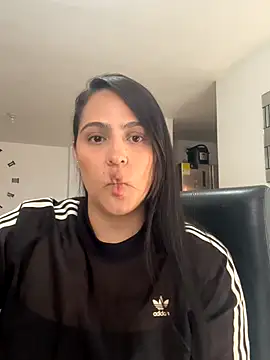 Snapshot of kendall_52 chatting on September 17, 2025, 5:47 pm kendall 52 online show from September 17, 2025, 5:47 pm