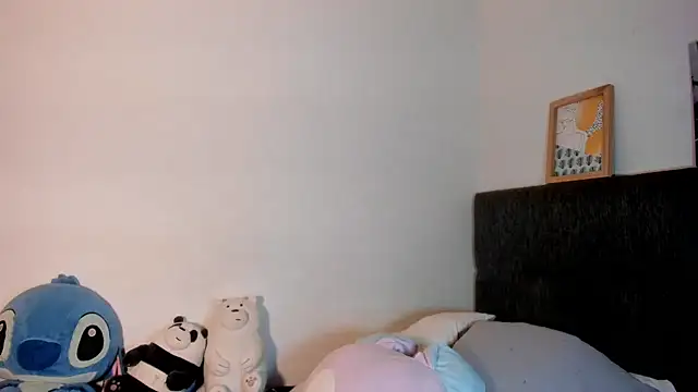 valeryvegas 2 online show from March 25, 2026, 2:06 am