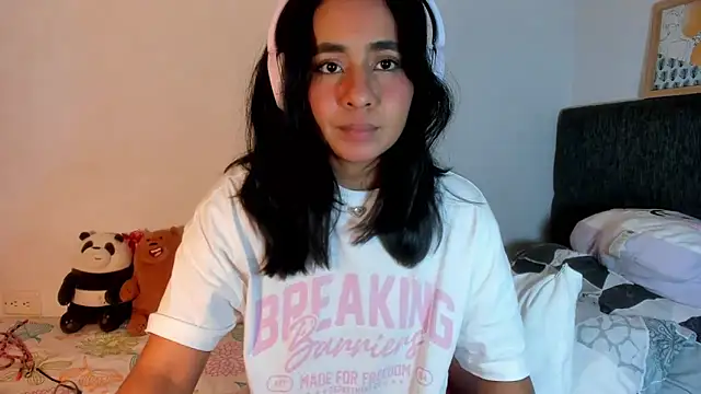 valeryvegas 2 online show from April 19, 2026, 2:11 am