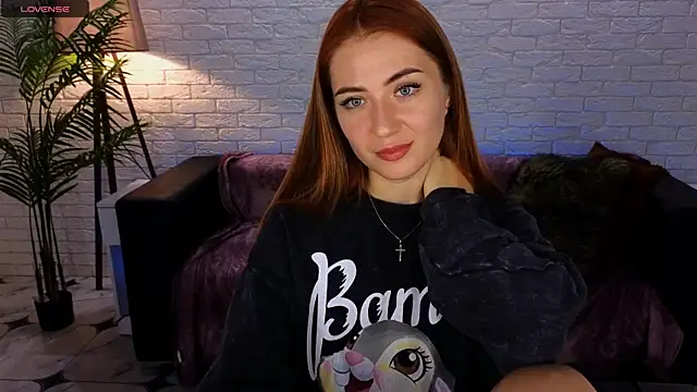 Adelyna Bird online show from December 2, 2024, 7:36 am