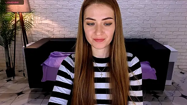 Adelyna Bird online show from March 2, 2025, 10:14 am