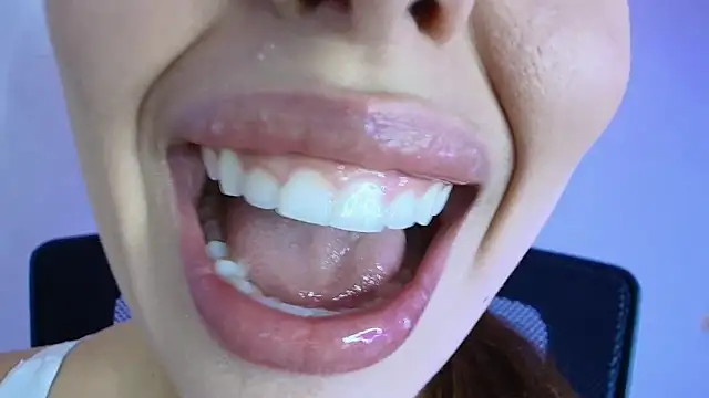 lisbet21x online show from February 9, 2026, 3:05 pm