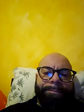 Snapshot of Dolceporco19 chatting on February 22, 2025, 9:45 am Dolceporco19 online show from February 22, 2025, 9:45 am