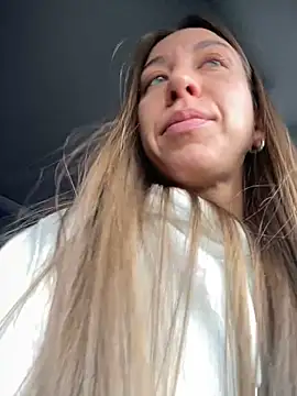 EvaCatt online show from March 18, 2025, 4:04 am