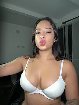 Snapshot of Nattasha_Brown chatting on November 16, 2025, 9:59 am Nattasha Brown online show from November 16, 2025, 9:59 am