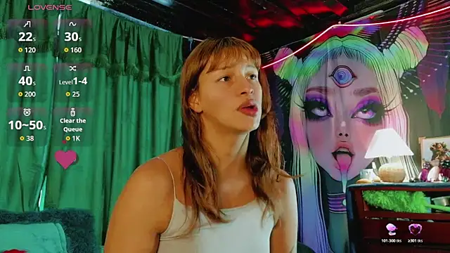 Summer XO online show from April 13, 2026, 10:04 pm