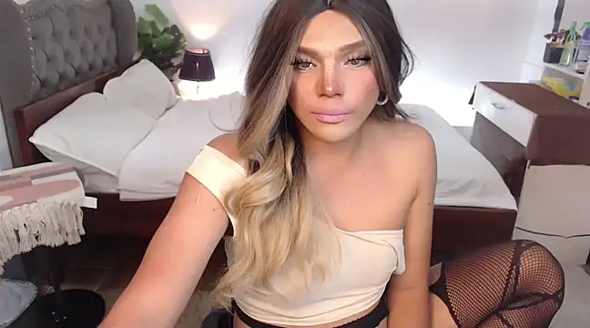 liaa lurrecams online show from February 23, 2025, 6:45 pm