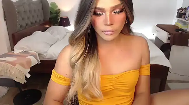 liaa lurrecams online show from March 2, 2025, 3:05 pm