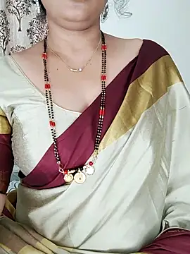 Snapshot of Indian_desi_wife chatting on June 22, 2026, 3:25 am Indian desi wife online show from June 22, 2026, 3:25 am