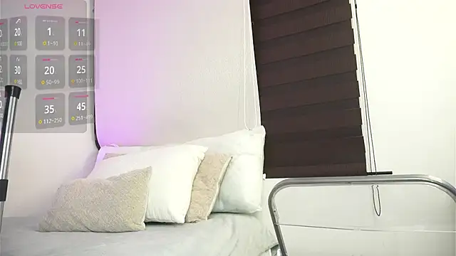 Alexxandra 12 online show from March 14, 2025, 9:46 am