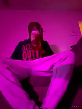 Daddy hook online show from December 5, 2024, 4:42 am