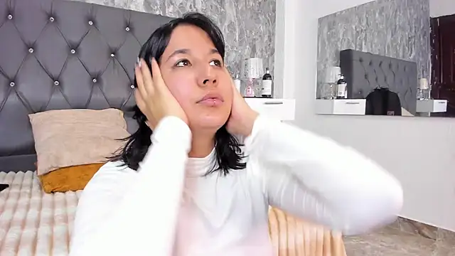 Lia sarahi online show from February 20, 2026, 12:18 am