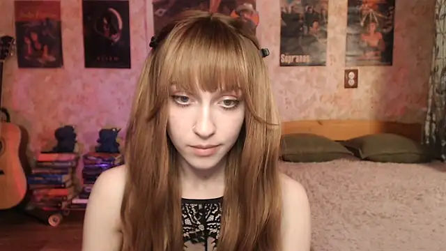 Friendly Ellie online show from March 15, 2026, 1:33 am