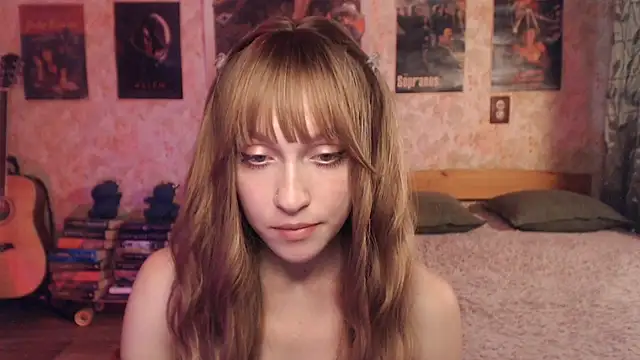 Friendly Ellie online show from July 20, 2026, 2:26 am
