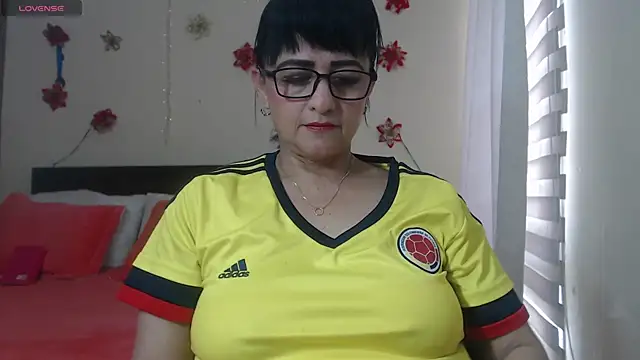 ISABEEL SOFIA01 online show from March 20, 2025, 3:36 pm