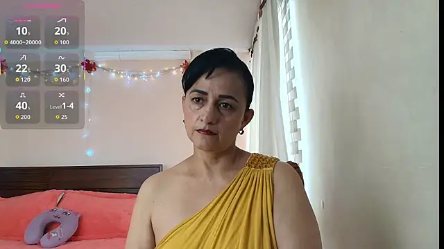 Snapshot of ISABEEL_SOFIA01 chatting on April 4, 2026, 8:17 pm ISABEEL SOFIA01 online show from April 4, 2026, 8:17 pm