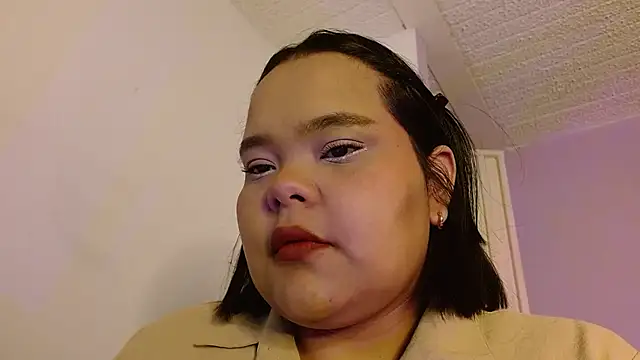 Snapshot of sexychubby___ chatting on June 15, 2026, 6:54 pm sexychubby online show from June 15, 2026, 6:54 pm
