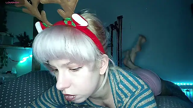 Snapshot of cruellagoth666 chatting on December 24, 2024, 5:23 pm cruellagoth666 online show from December 24, 2024, 5:23 pm