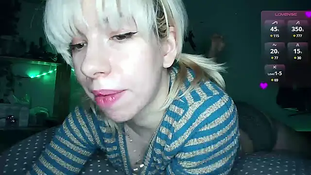 Snapshot of cruellagoth666 chatting on February 14, 2025, 2:23 pm cruellagoth666 online show from February 14, 2025, 2:23 pm