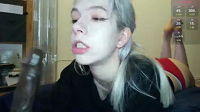 Snapshot of cruellagoth666 chatting on May 14, 2026, 2:02 pm cruellagoth666 online show from May 14, 2026, 2:02 pm