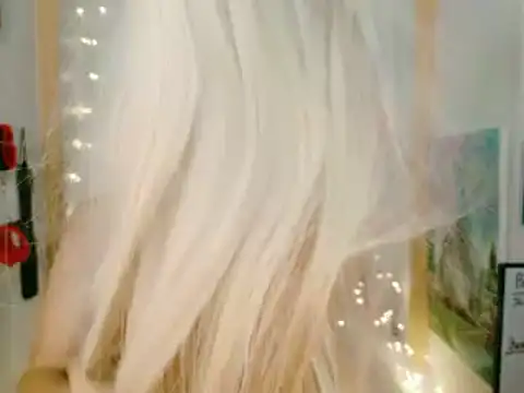 victorialotus online show from September 30, 2025, 6:07 am