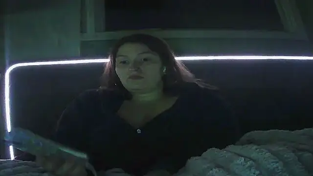 Snapshot of Angelk43 chatting on May 22, 2026, 5:58 am Angelk43 online show from May 22, 2026, 5:58 am