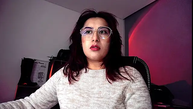 Scarlett Sen online show from September 12, 2025, 1:11 pm