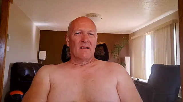 Snapshot of BasicAnt chatting on June 9, 2026, 3:01 pm BasicAnt online show from June 9, 2026, 3:01 pm