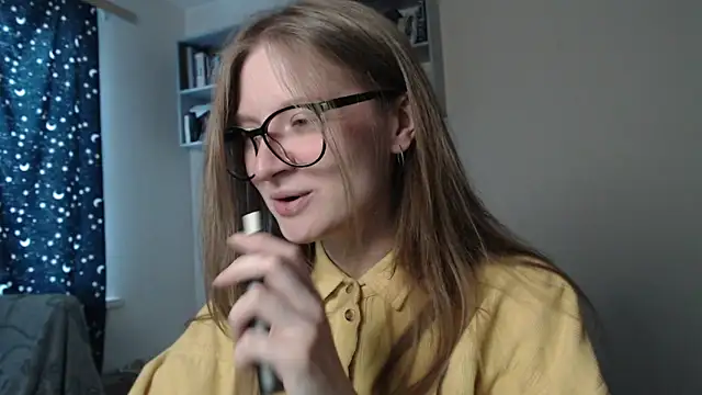 mollytuck online show from March 8, 2025, 12:20 pm